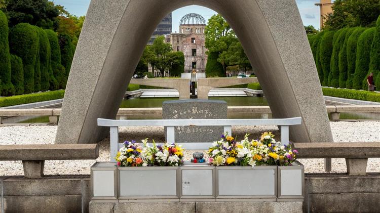 O θρύλος του χάρτινου γερανού