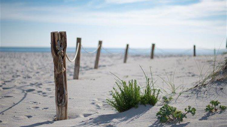 Επεκτείνονται και στις παραλίες οι αντικειμενικές αξίες