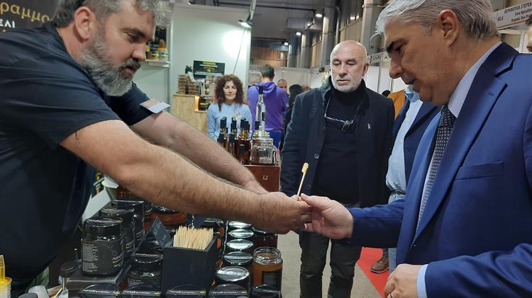 Σ. Κεδίκογλου: Επιτέλους να εξαφανίσουμε τη μάστιγα των ελληνοποιήσεων και της νοθείας του ελληνικού μελιού