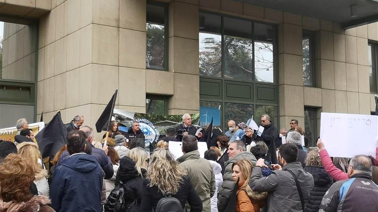 Βαγγέλης Αποστόλου: ΟΧΙ άλλες ανεμογεννήτριες στην Καρυστία