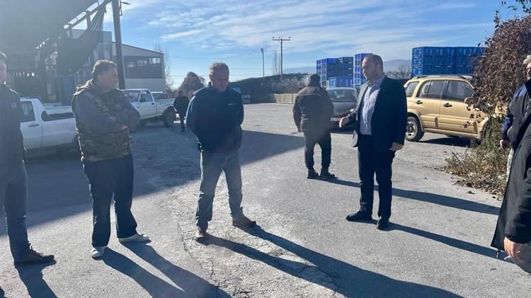 Στους μηλοκαλλιεργητές της Άρνισσας και της Βεγορίτιδας ο Λάκης Βασιλειάδης