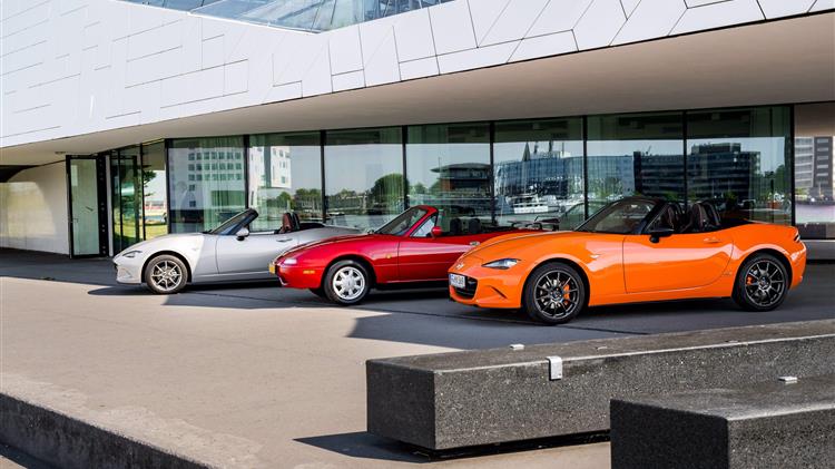 Διαφορετικές γενιές σχεδιασμού, ίδια φιλοσοφία