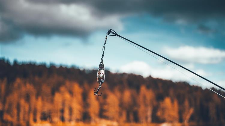 Απαγόρευση αλιείας στη λίμνη Βόλβη και Ρήχιο ποταμό