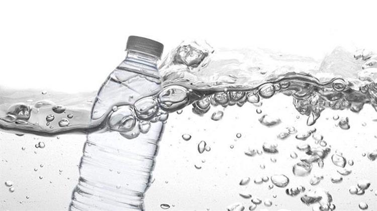 ΟΗΕ: Η βιομηχανία εμφιαλωμένου νερού μπορεί να υπονομεύσει την πρόοδο σε ασφαλές νερό για όλους