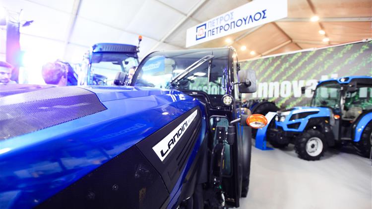 Την πλήρη σειρά τρακτέρ των εταιριών McCormick και Landini παρουσίασε η Πέτρος Πετρόπουλος στην Agro Thessaly 2023