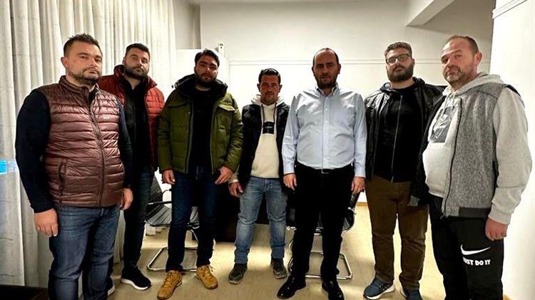 Συνάντηση Λάκη Βασιλειάδη με κερασοπαραγωγούς