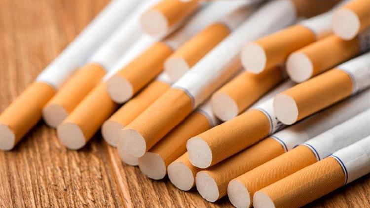 Η ΕΕ επανεξετάζει τη φορολογία καπνού