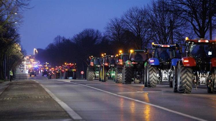 Στους δρόμους των Βρυξελλών βγήκαν οι αγρότες