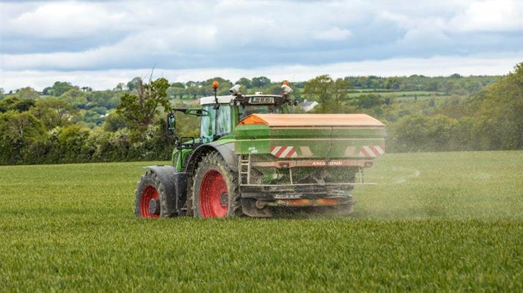 Υπερτριπλασίασαν τα κέρδη τους οι εταιρίες λιπασμάτων