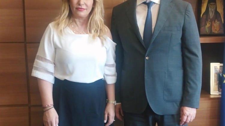 Συνάντηση Παπαδημητρίου- Σταμενίτη για τις παραγωγές κερασιών και σταφυλιών Crimson