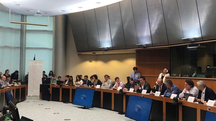 «Οι αγρότες να προστατεύσουν τη φύση»