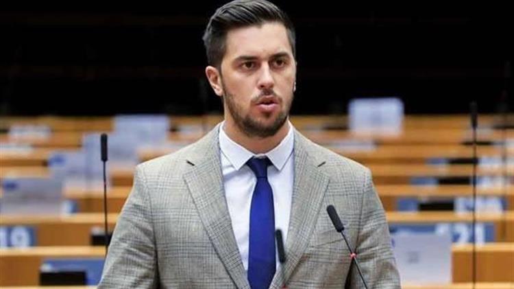 Πανηγυρική υπερψήφιση της Έκθεσης Φράγκου για το μέλι στην Ολομέλεια του Ευρωπαϊκού Κοινοβουλίου