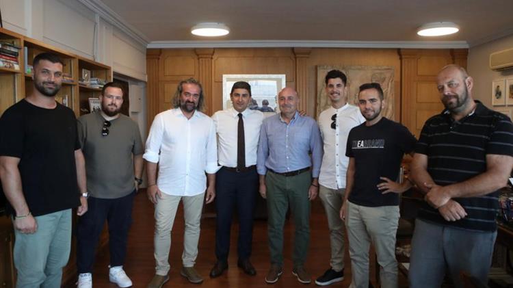 Αυγενάκης: «Προτεραιότητα μας οι νέοι επαγγελματίες αγρότες»