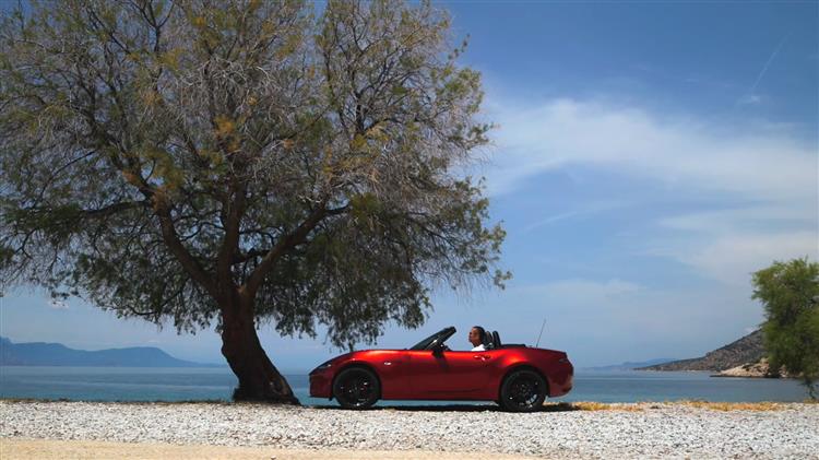 Mazda MX-5: Το απόλυτο αυτοκίνητο του καλοκαιριού