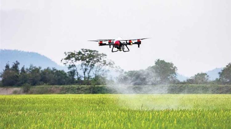 Ψεκασμοί με drones: Γιατί η Ελλάδα μένει πίσω και οι παραγωγοί χάνουν