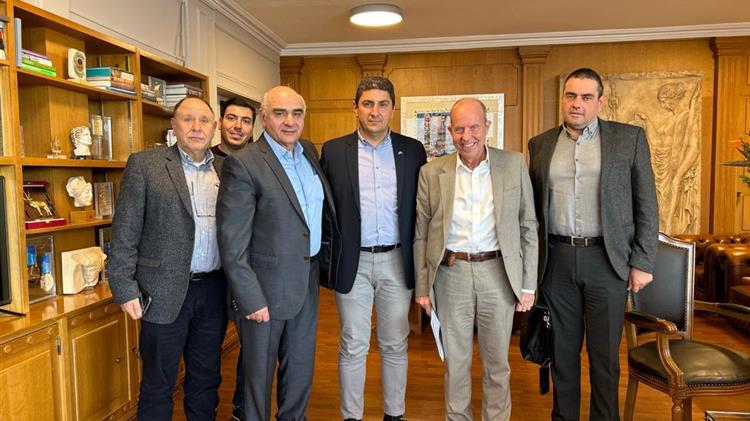 Αυγγενάκης: Μέτρη στήριξης για τη μελισσοκομία