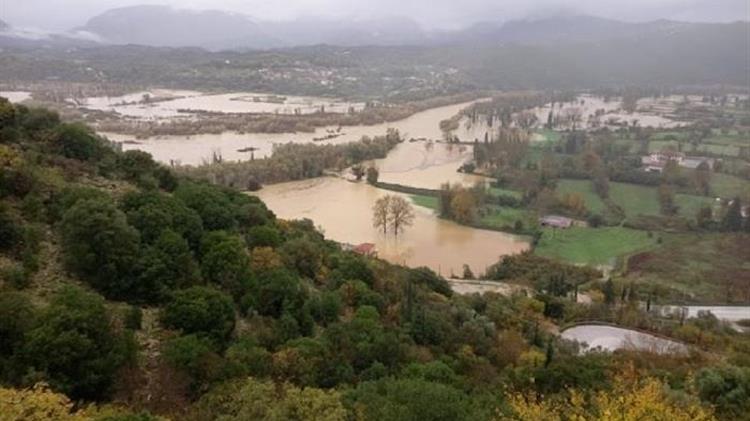 Εκτεταμένες ζημιές σε καλλιέργειες στη Θεσπρωτία από πλημμύρες και χαλαζόπτωση