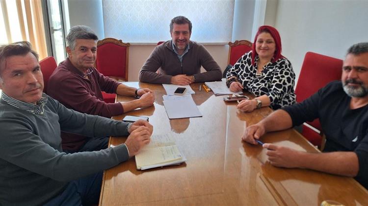 Σύσκεψη Ενιαίου Αγροτικού Συλλόγου Ιεράπετρας  με αντιπεριφερειάρχη ν. Λασιθίου