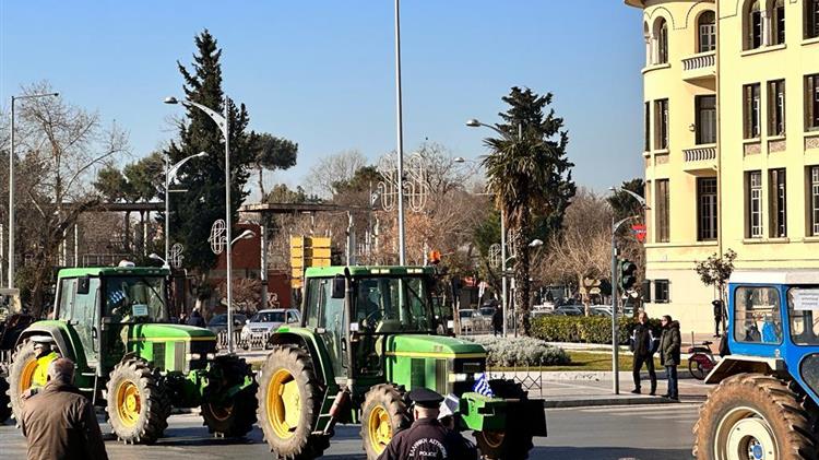 Ξεκίνησε η μηχανοκίνητη πορεία των αγροτών στη Θεσσαλονίκη