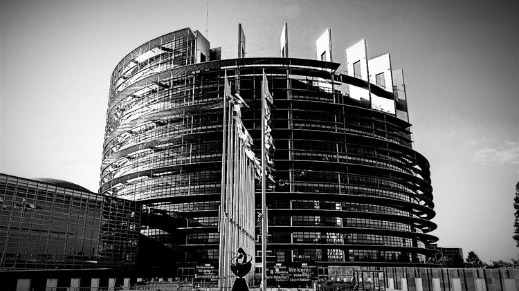 Η Ευρωπαϊκή Ένωση παλεύει να ισορροπήσει: Κλίμα vs Αγρότες