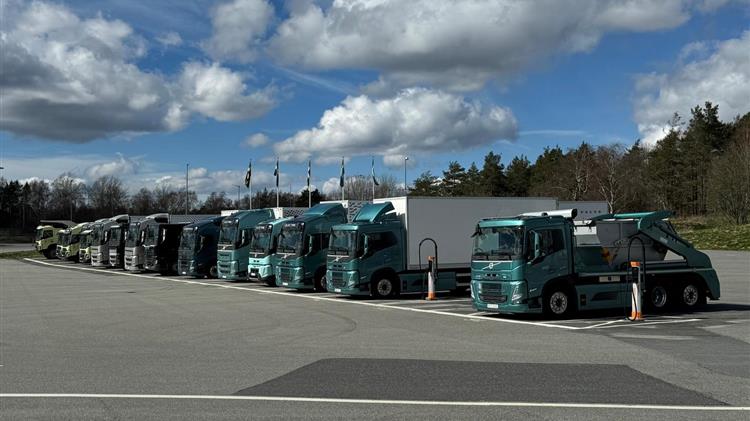 Volvo Trucks & Buses Greece: Εκπαιδευτικό ταξίδι στη Σουηδία των εξουσιοδοτημένων συνεργείων