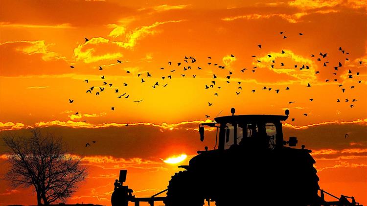 "Ανεβαίνει" η αγορά των ηλεκτρικών τρακτέρ