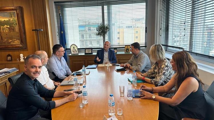 Συνάντηση Τσιάρα με εκπροσώπους εργαζομένων του ΟΠΕΚΕΠΕ