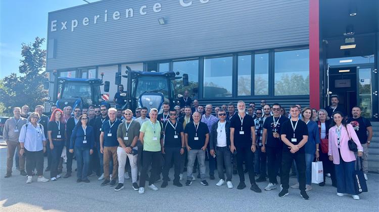 P J Condellis S.A.- Επίσκεψη πελατών στο εργοστάσιο της CNH Industrial στην Αυστρία