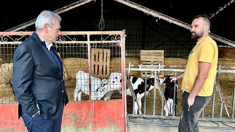 Χαρακόπουλος: Γιατί δεν πληρώνετε τις ενισχύσεις στους κτηνοτρόφους με ειδικά δικαιώματα;