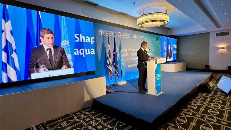 Αυγενάκης: Μαζί, ας ρίξουμε τα δίχτυα μας και ας πλεύσουμε προς ένα πιο φωτεινό αύριο