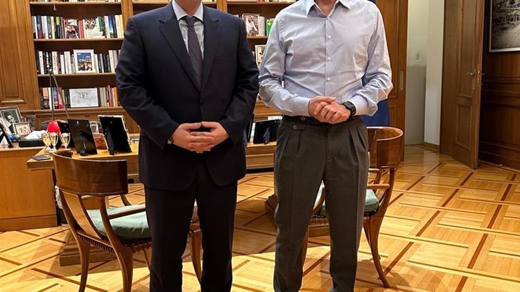 Συνάντηση του Βουλευτή Αιτωλοακαρνανίας Θ. Παπαθανάση με τον Πρωθυπουργό Κ. Μητσοτάκη στο Μέγαρο Μαξίμου