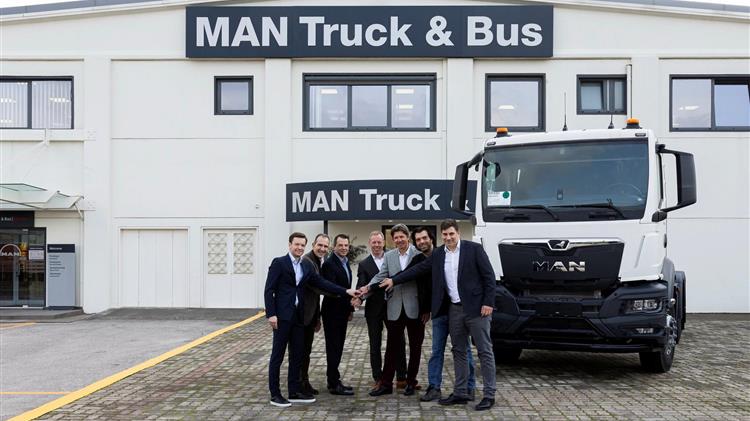 Η MAN Hellas εντάσσεται στην Kosmocar: Νέα εποχή για τον κλάδο της επαγγελματικής μετακίνησης