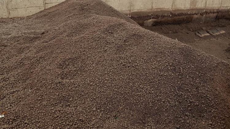 Οργανική λίπανση ακτινιδίου: τα οφέλη και οι τρόποι εφαρμογής της