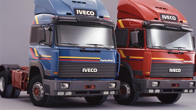 Η IVECO Γιορτάζει 50 Χρόνια Πρωτοποριακής Καινοτομίας, Αξιοποιώντας τη Δυνατή Κληρονομιά της για να Οδηγήσει στον Δρόμο της Αλλαγής