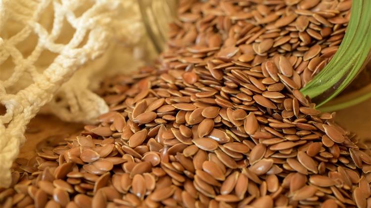 Η Ρωσία ενδέχεται να εισαγάγει δασμό 10% στις εξαγωγές λιναρόσπορου τον Οκτώβριο