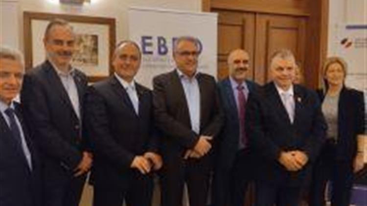 Η έλλειψη γνώσης τροχοπέδη για τη Διανοητική Ιδιοκτησία