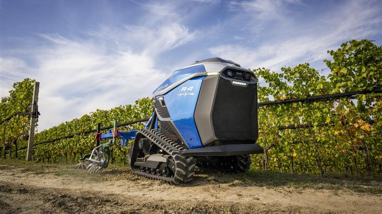 Η New Holland παρουσιάζει την αυτόνομη σειρά ρομπότ R4  σχεδιασμένη για να ανταποκρίνεται στις προκλήσεις της  ειδικής καλλιέργειας