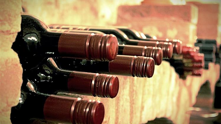 Δασμοί και αδύναμο δολάριο αλλάζουν την οικονομία του ιταλικού κρασιού στις ΗΠΑ