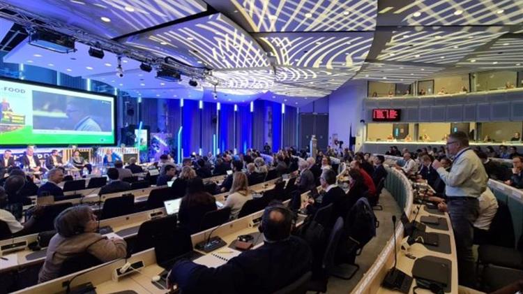 Στόγιαν Τσουκάνοφ: Η ψηφιακή γεωργία στο ευρωπαϊκό τραπέζι με περιορισμένη παρουσία παραγωγών