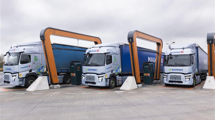 Η Renault Trucks υλοποιεί την ηλεκτροκίνηση του εφοδιαστικού διαδρόμου Blainville – Bourg-en-Bresse – Lyon