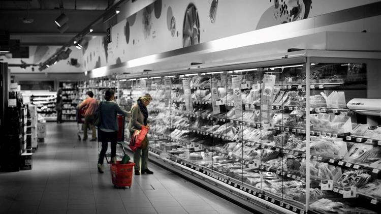 Η Ευρώπη κρατά τον μέσο όρο χαμηλά — αλλά το ράφι αλλάζει τιμές