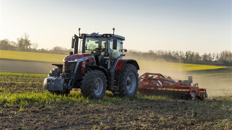 Massey Ferguson 8S Xtra: Στην κορυφή της παγκόσμιας κατάταξης DLG PowerMix για την οικονομία καυσίμου