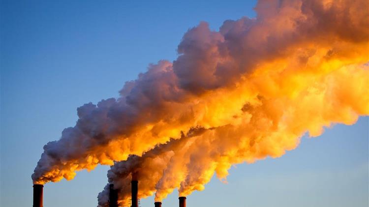 ΕΕ: Απόρριψη πρότασης για «παράθυρο» αναστολής του δασμού CO₂ στις εισαγωγές