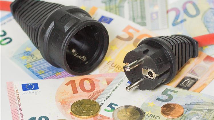 Ενέργεια: Νέο κύμα ακρίβειας απειλεί την παγκόσμια οικονομία