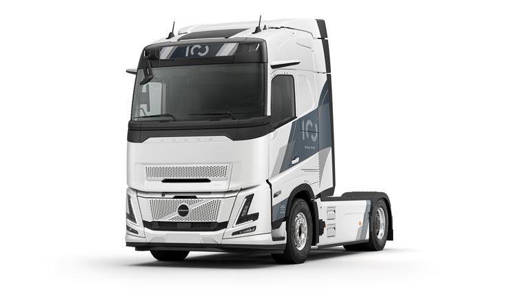 Η Volvo Trucks γιορτάζει 100 χρόνια ιστορίας με μια μοναδική επετειακή έκδοση