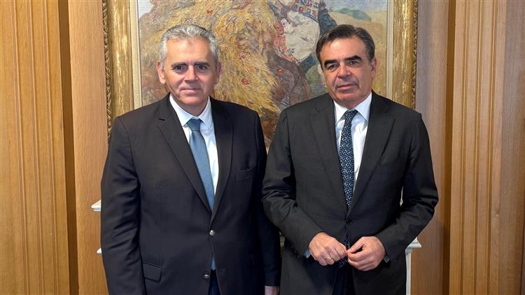 Αποζημίωση για τις αχρησιμοποίητες ζωοτροφές λόγω ευλογιάς ζητά ο Χαρακόπουλος