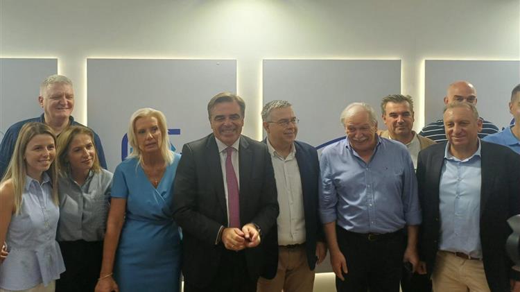 Συνάντηση Μαργαρίτη Σχοινά με τους επτά Γραμματείς των Αποκεντρωμένων Διοικήσεων στην 90ή ΔΕΘ