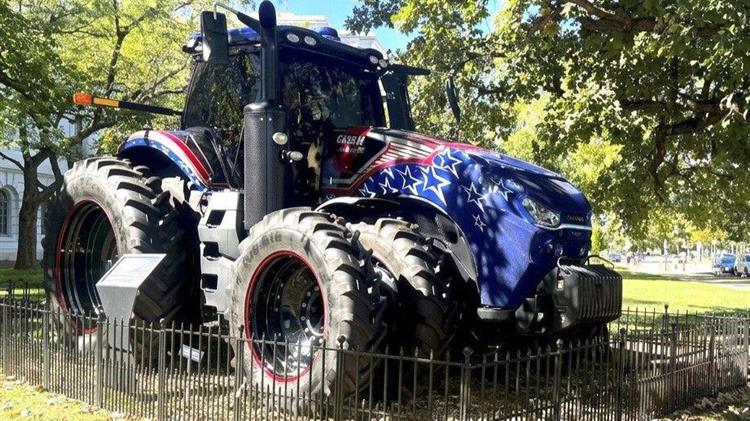 Case IH Magnum: Δημοπρατείται συλλεκτικό τρακτέρ για τη στήριξη νέων αγροτών