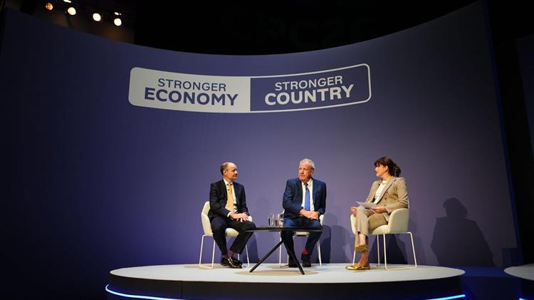 Jeremy Clarkson: Οι αγρότες δέχονται χτυπήματα από παντού