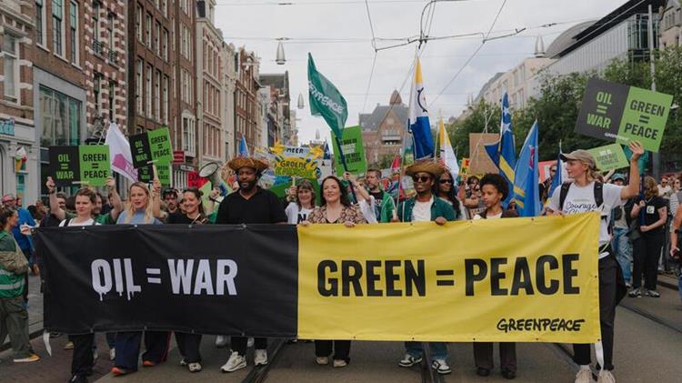 Greenpeace: Τα ορυκτά καύσιμα οδηγούν στην άνοδο του πληθωρισμού στην ευρωζώνη